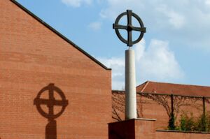 Konzert auf der Kirchentreppe mit dem Ökumenischen Frauenchor 