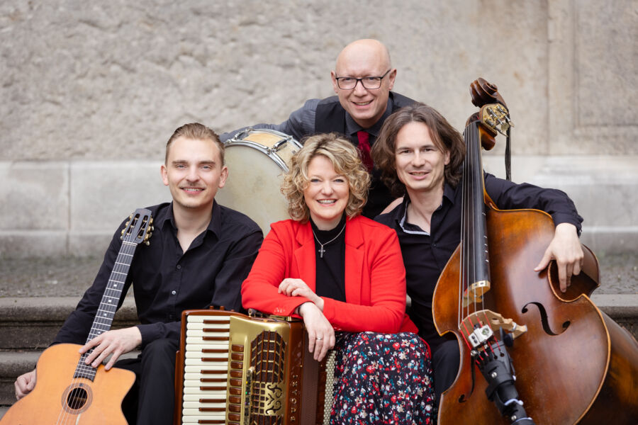 tango-meets-gypsy-orchestra-mondo-in-gerbrunn