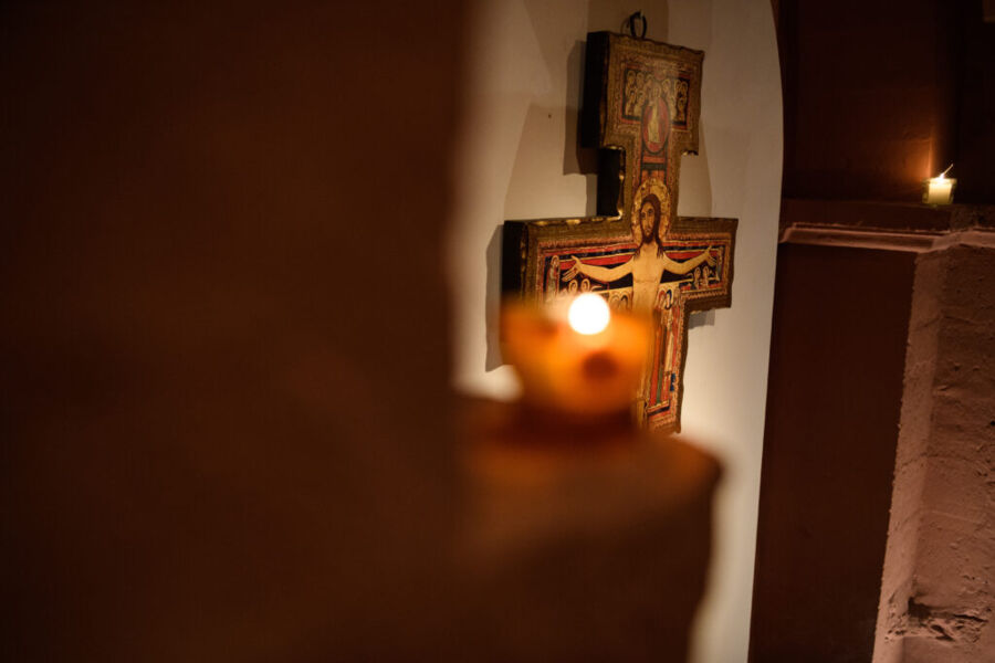 meditatives-abendgebet-mit-oberzeller-schwestern