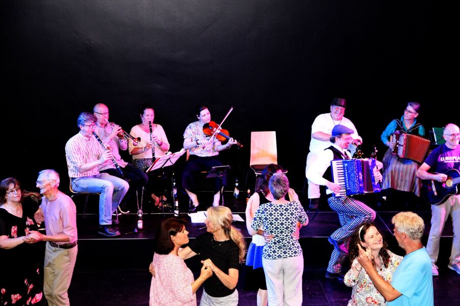 offenes-tanzen-mit-musikantenstammtisch