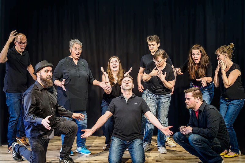 impro-fulda-buhnenreform-das-ensemble-des-improtheaters-fulda
