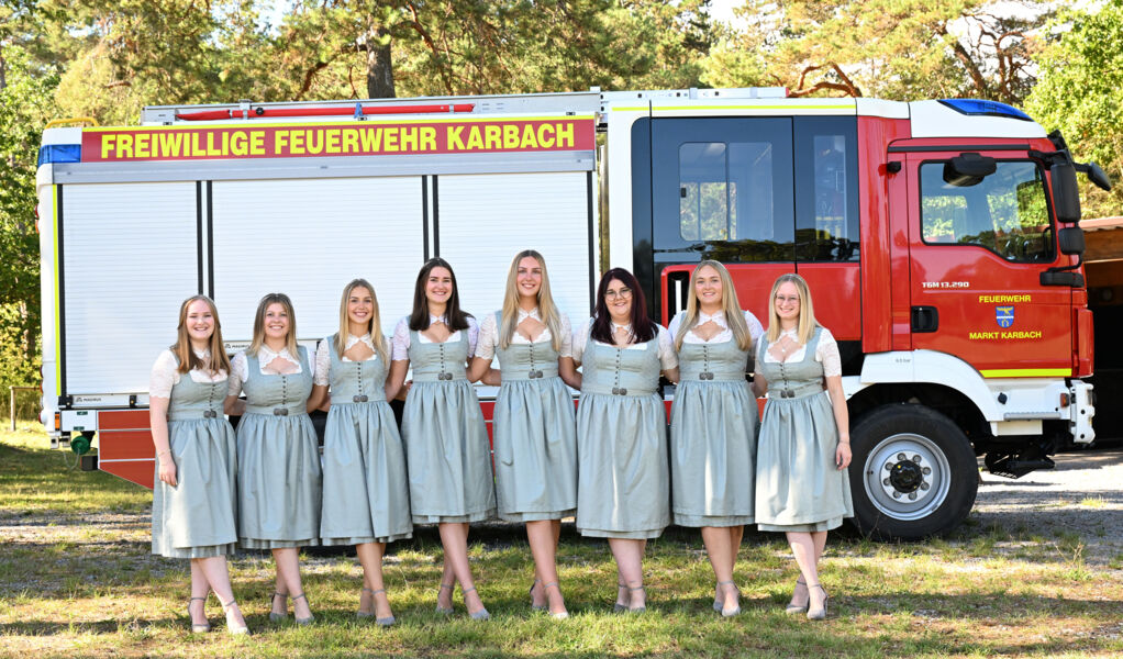 festnachmittag-und-ehrendamenabend-bei-150-jahre-feuerwehr-karbach