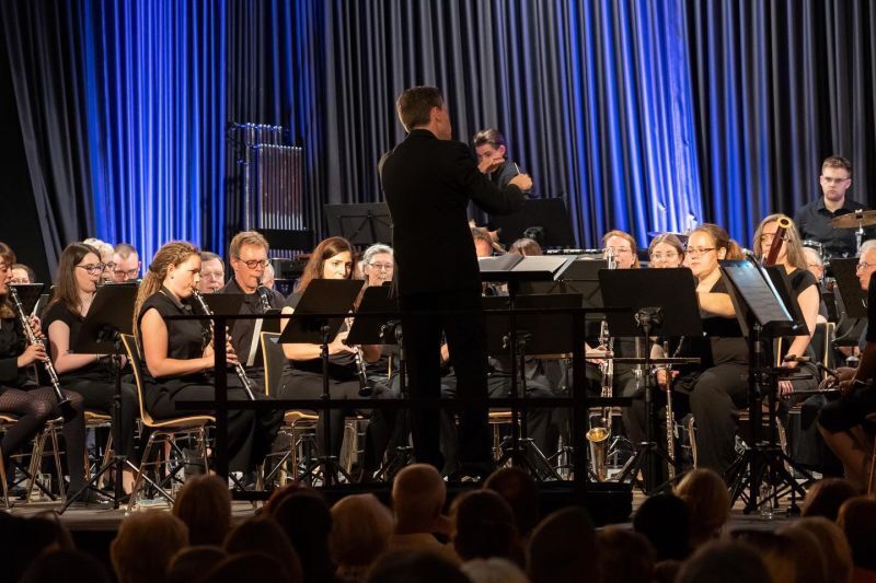 wetzlarer-city-winds-unter-leitung-von-dominik-m-koch-heeresmusikkorps-ulm