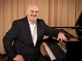 Wein meets Bühne -  ein besonderer Abend im Theater