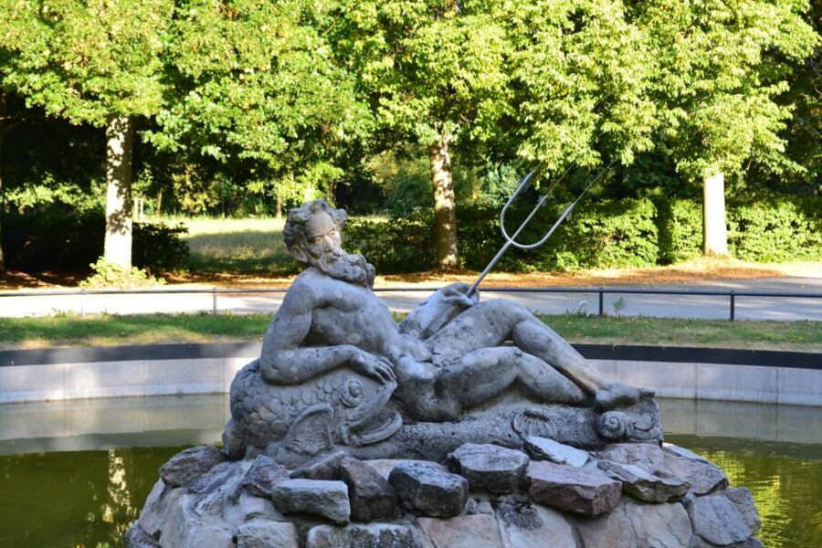 schlossparkfuhrung-auf-dem-schwanberg-immer-am-3-sonntag-im-monat