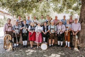 Musikalischer Frühschoppen mit Blechintakt