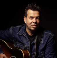 Markus Rill - Raspelstimme schleift Songjuwelen