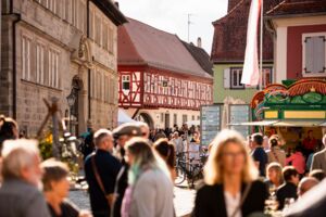 Wein-Kulinarischer Spaziergang zur Iphöfer Kirchweih