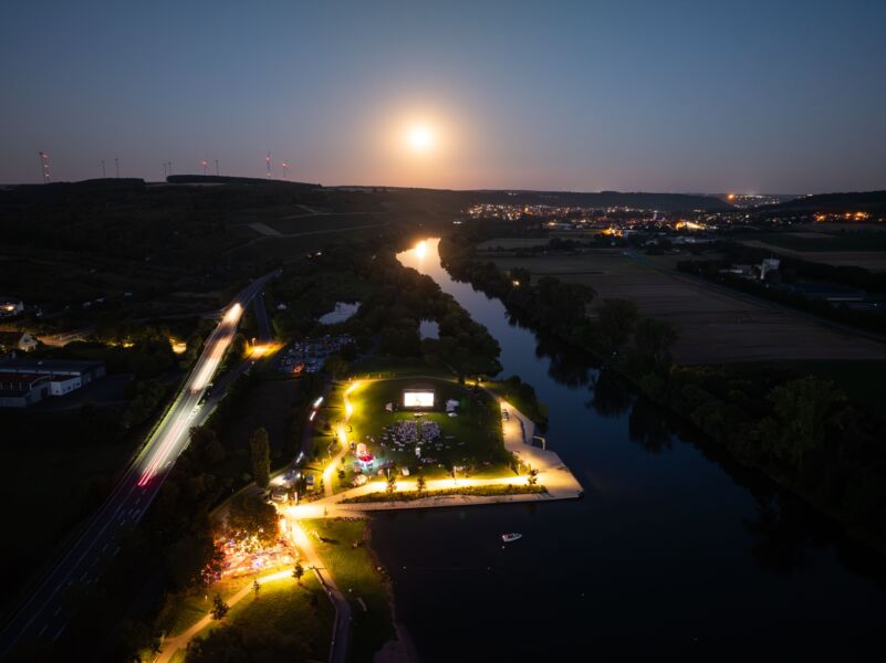 kultursommer-maindreieck-2026-kino-open-air-michael-mit-surfevent