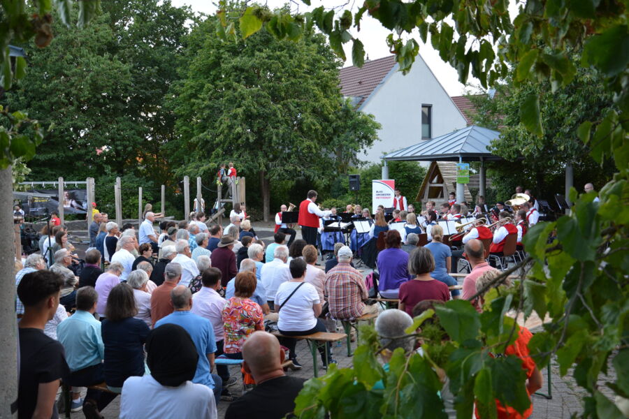 sommernachtsserenade-2026-des-musikvereins-hettstadt